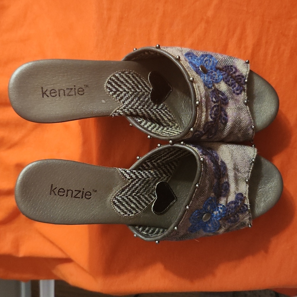 Kenzie - platform sandals